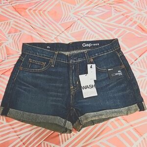 Gap Jean Shorts size 26P / 2P never worn